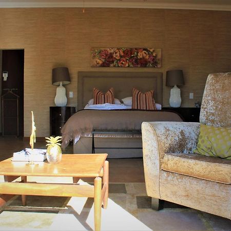 Karee & Wild Olive Guest Lodge Hekpoort 외부 사진