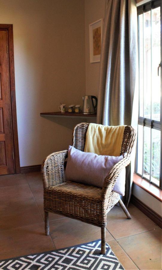 Karee & Wild Olive Guest Lodge Hekpoort 외부 사진